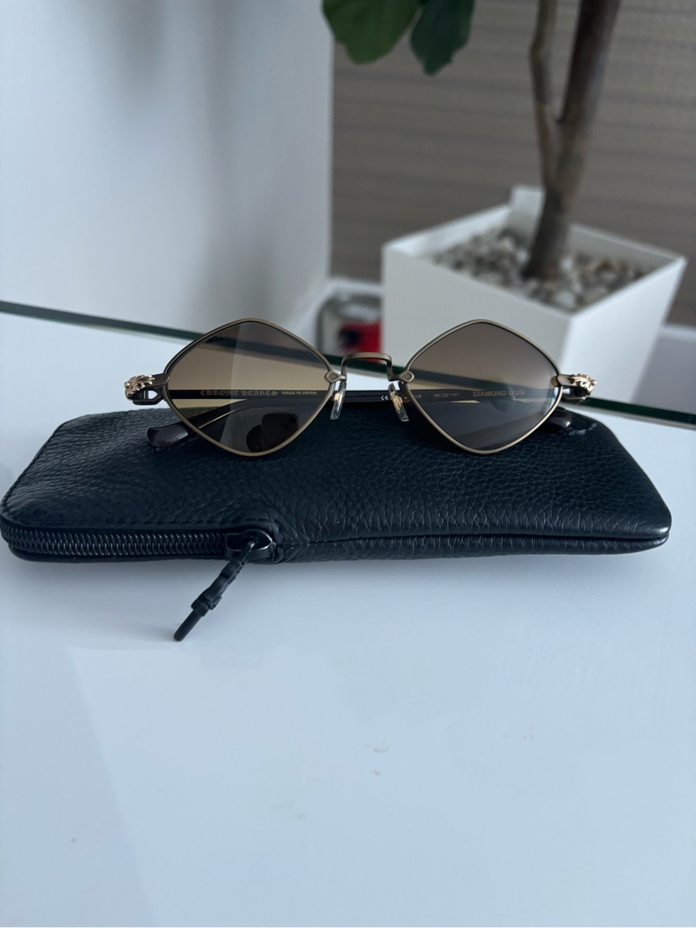 Chrome heart diamond dog glasses